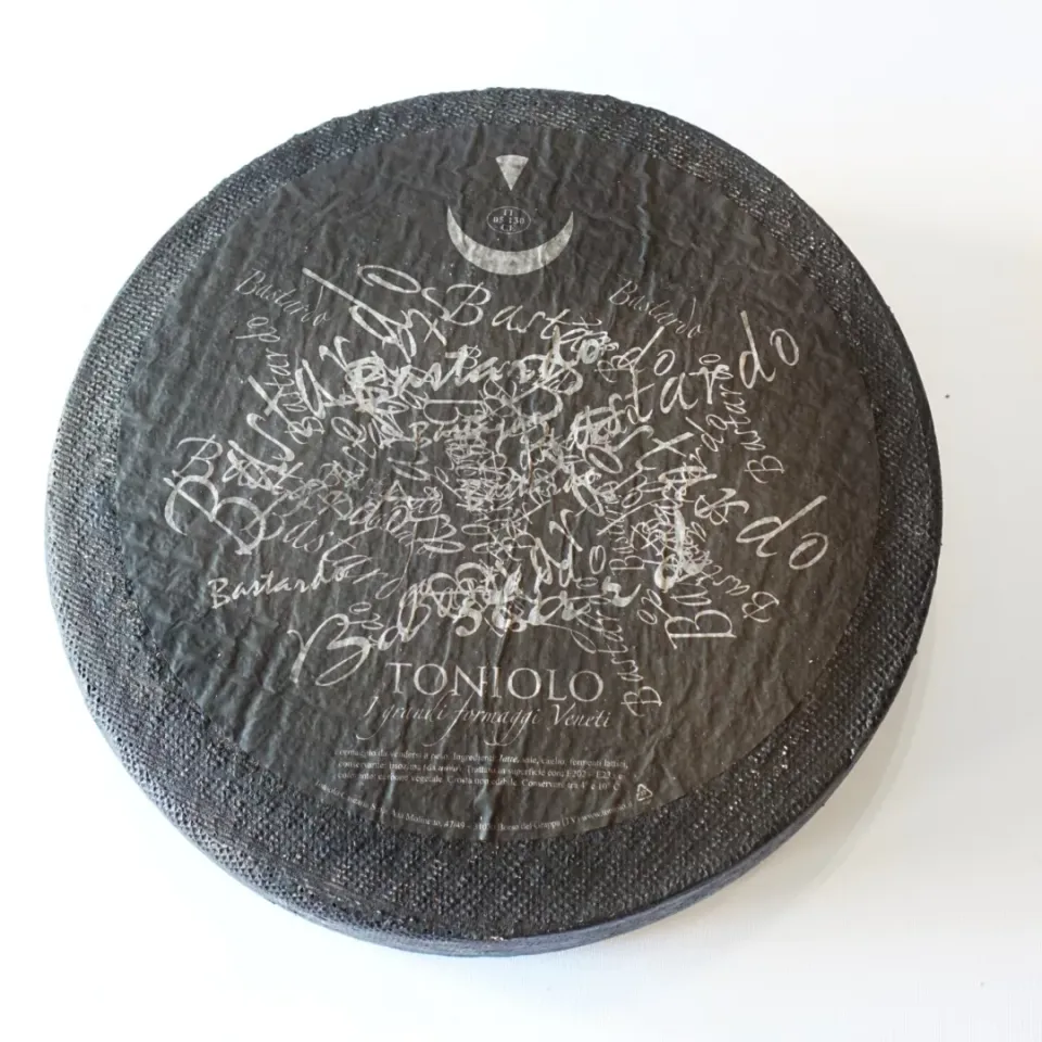 Toniolo Bastardo Nero Formaggio Stagionato 200 gr