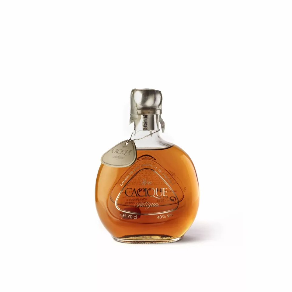 Cacique Antiguo rum venezuelano 12 anni rovere